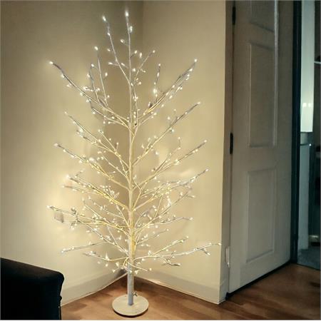 albero di natale con luci led moderno 120 cm 330 microled tiglio bianco albero di natale con luci led moderno 120 cm 330 microled tiglio bianco